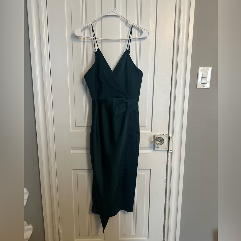 Lulus silky midi dress in emerald green